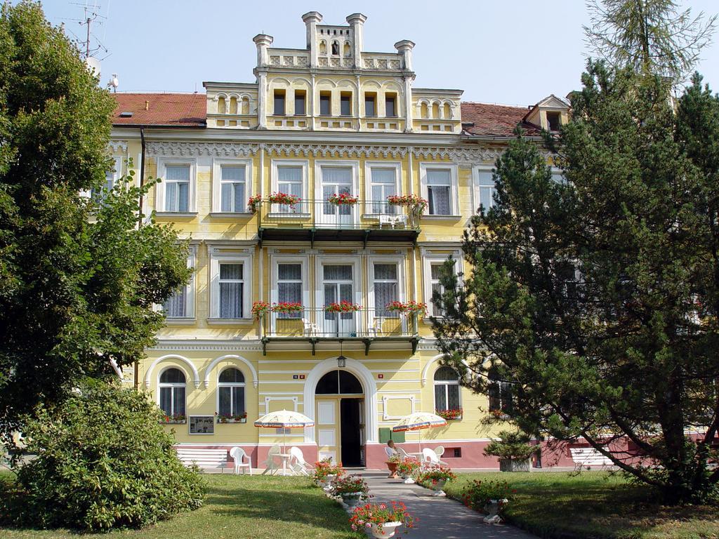 Hotel Luisa Frantiskovy Lazne Exterior photo