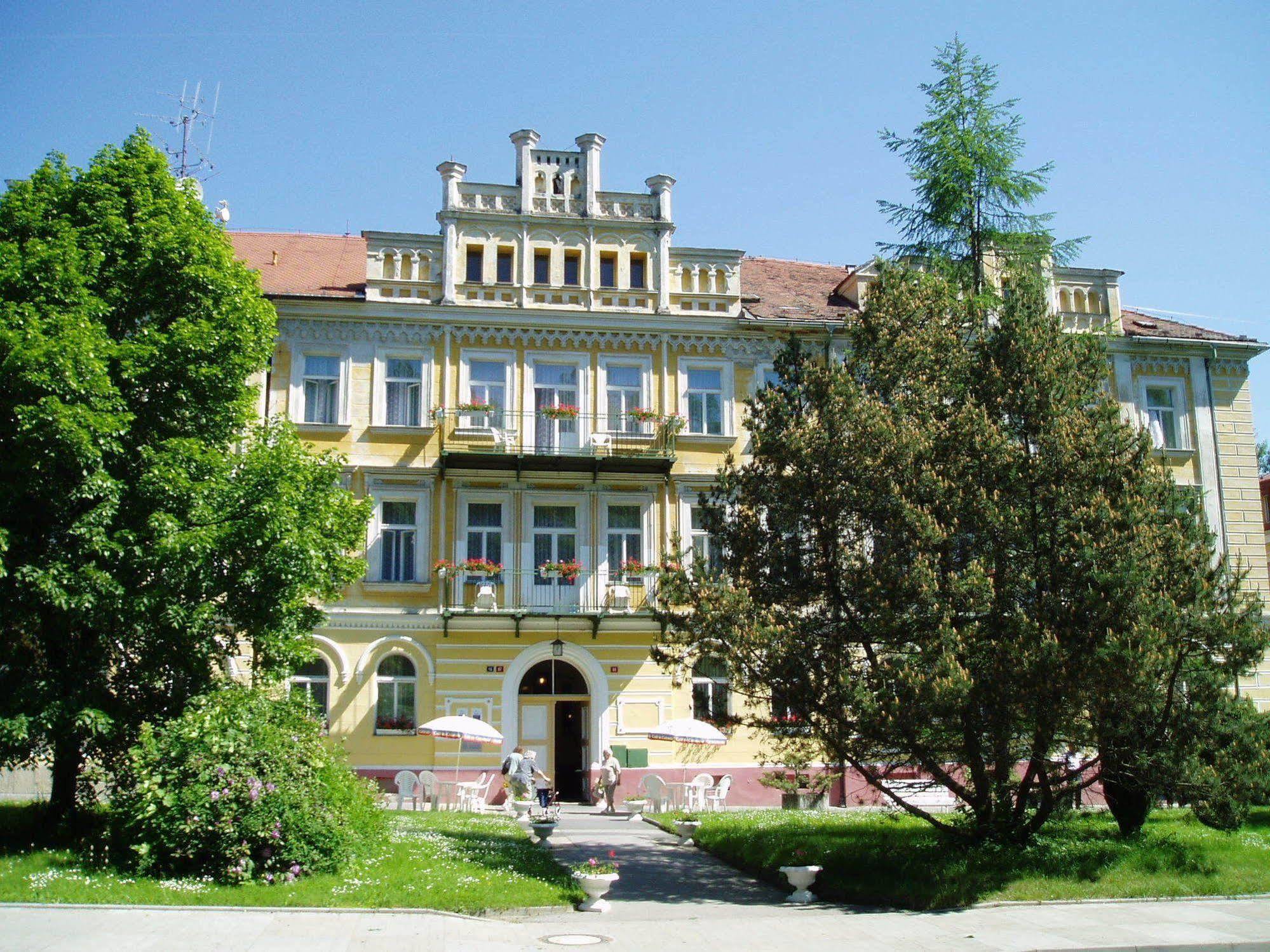 Hotel Luisa Frantiskovy Lazne Exterior photo