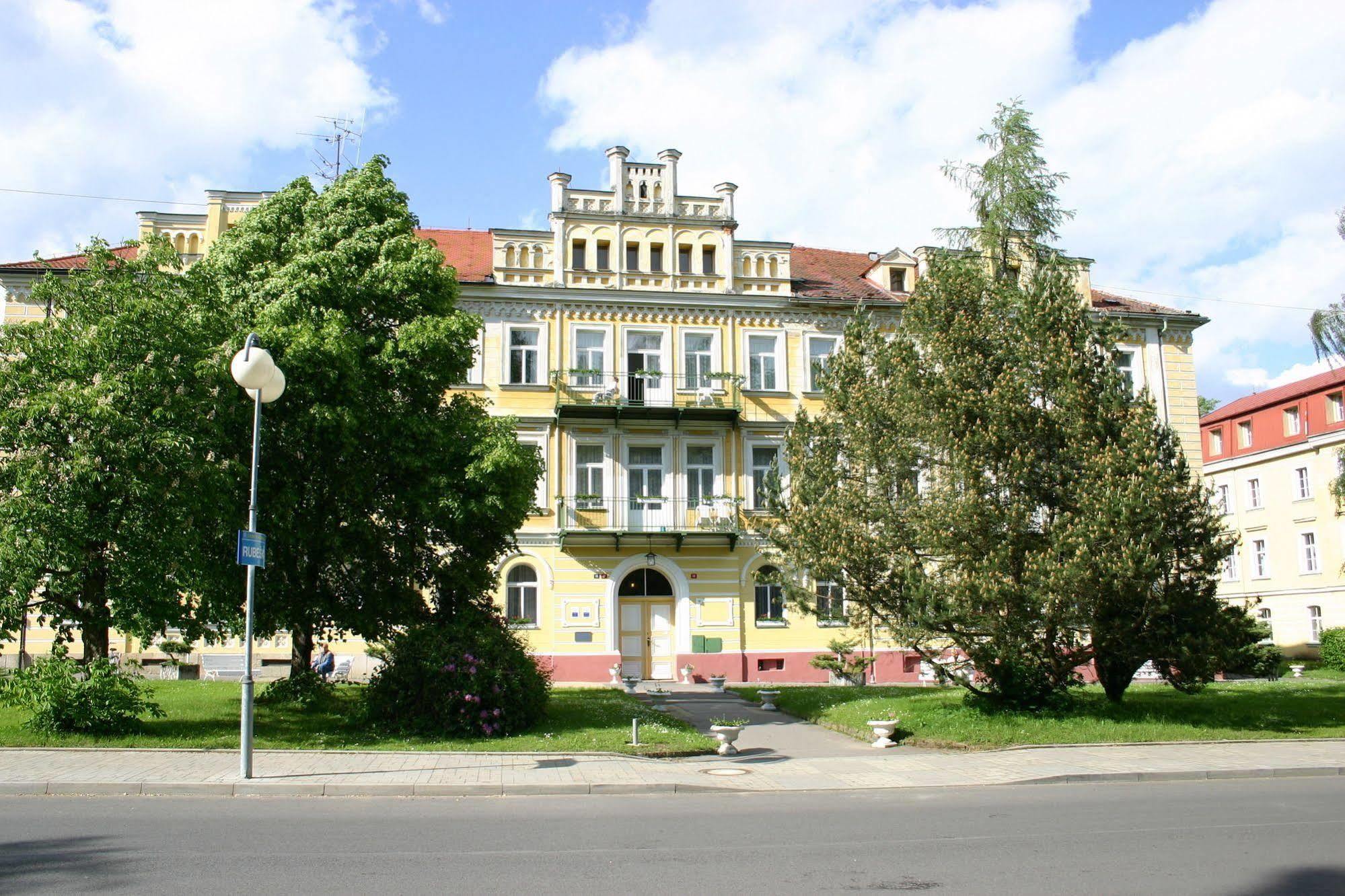 Hotel Luisa Frantiskovy Lazne Exterior photo